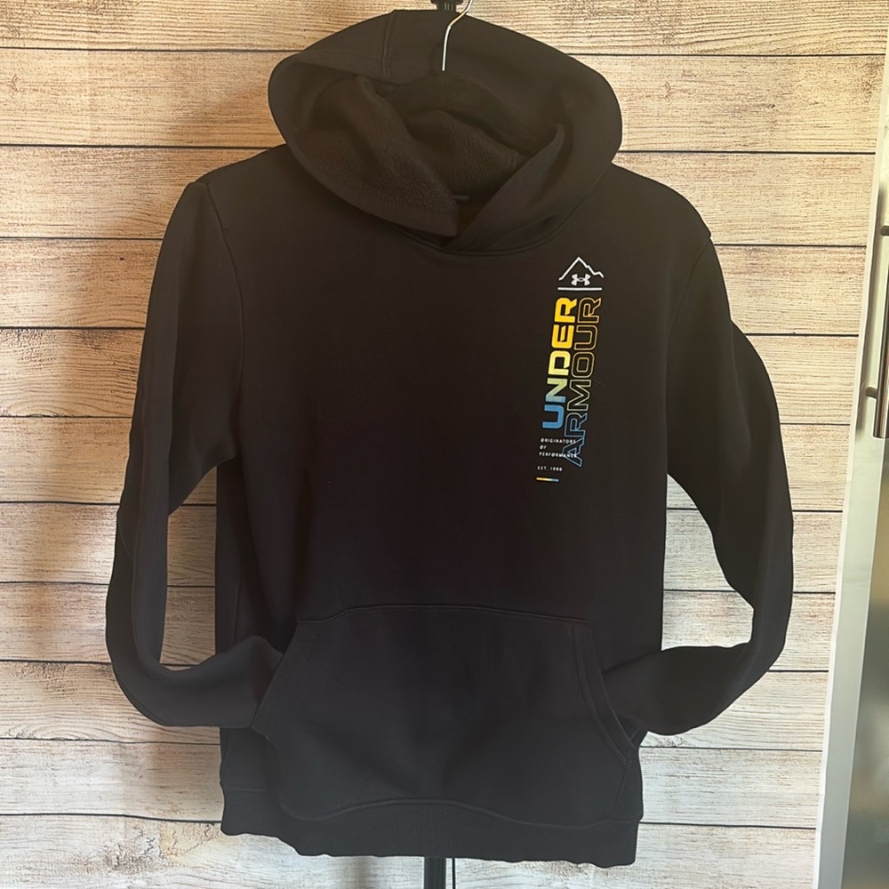 Youth XL under armour hooded sweatshirt